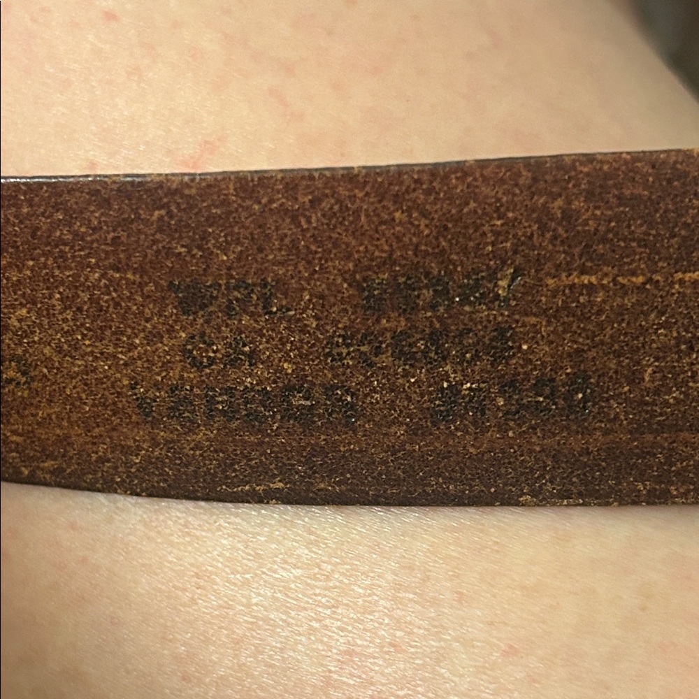 Eddie Bauer Brown Leather Men's Belt - Picture 6 of 6